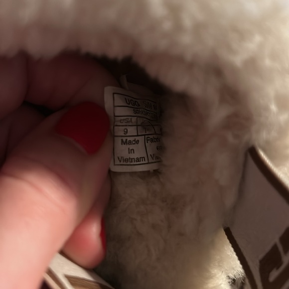 GUC PUFF YA UGGS - cream - Picture 3 of 4